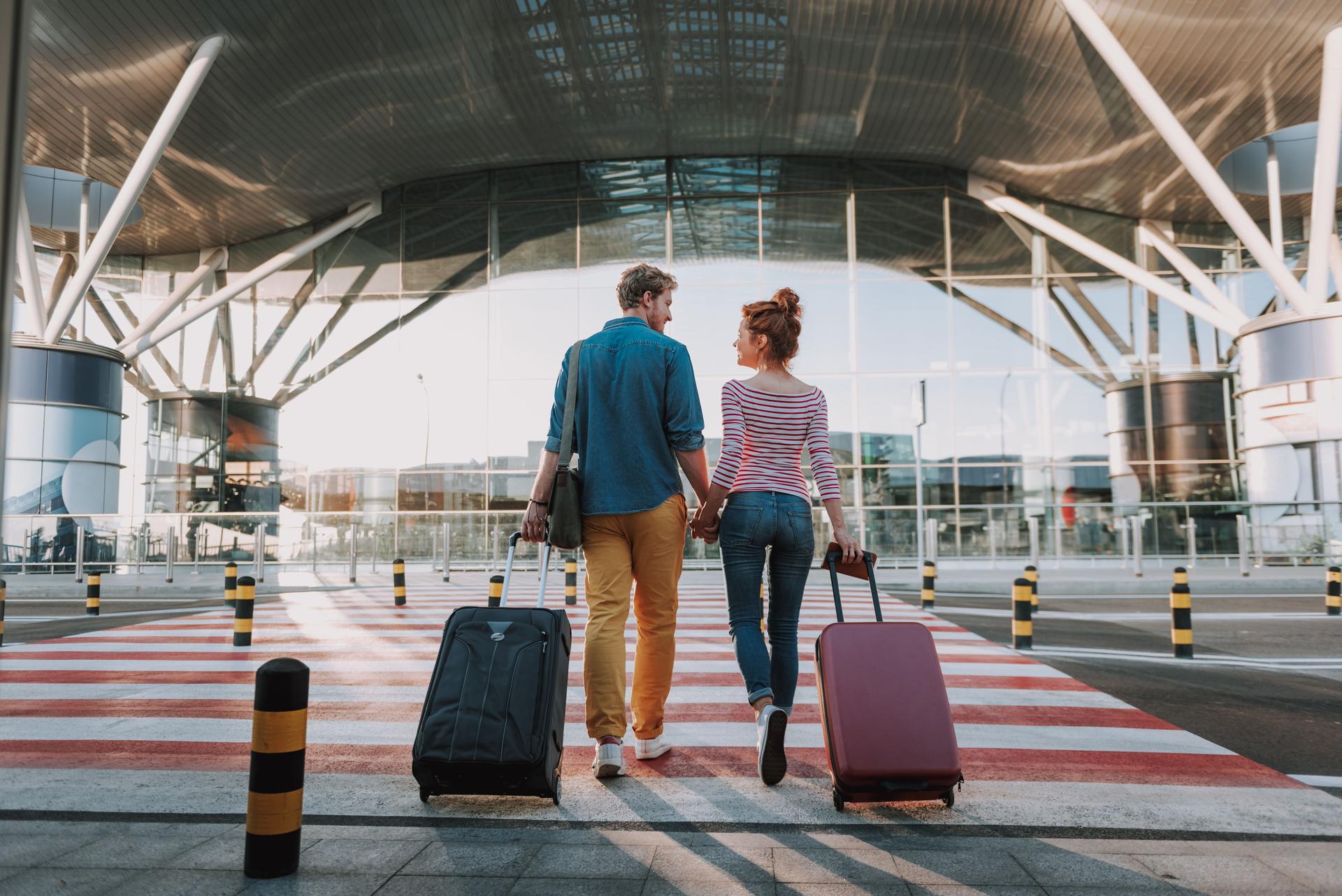 Couple moving from the USA to Abroad